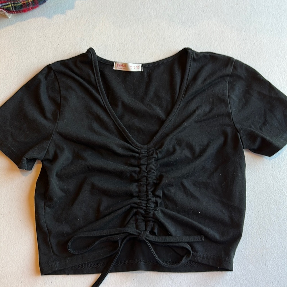 romwe size small crop top